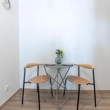 Les Cocktails Apartment *